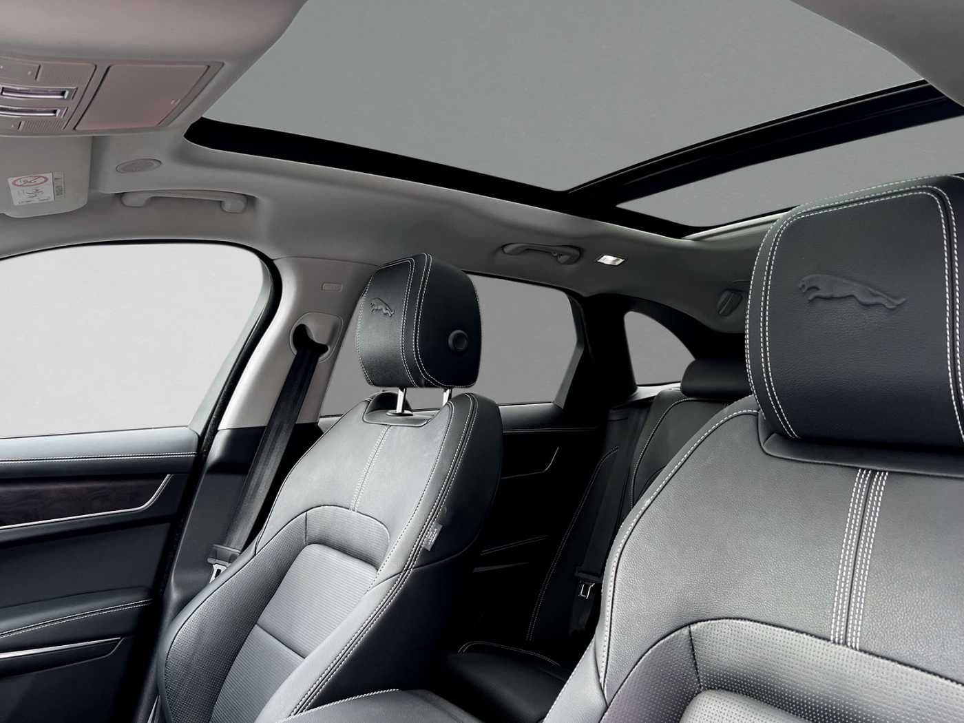 Jaguar F-Pace Plug-in-Hybrid P400e AWD R-Dynamic S