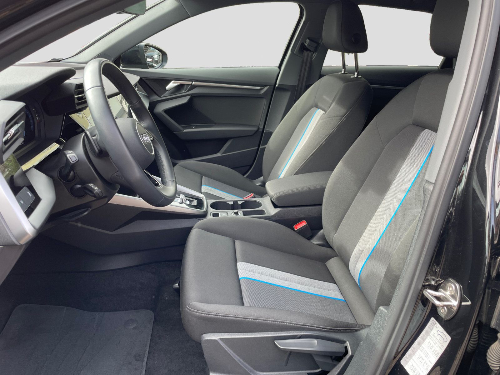 Audi A3 Sportback 40TFSIe S-tronic Privacy PDC Sitzh.
