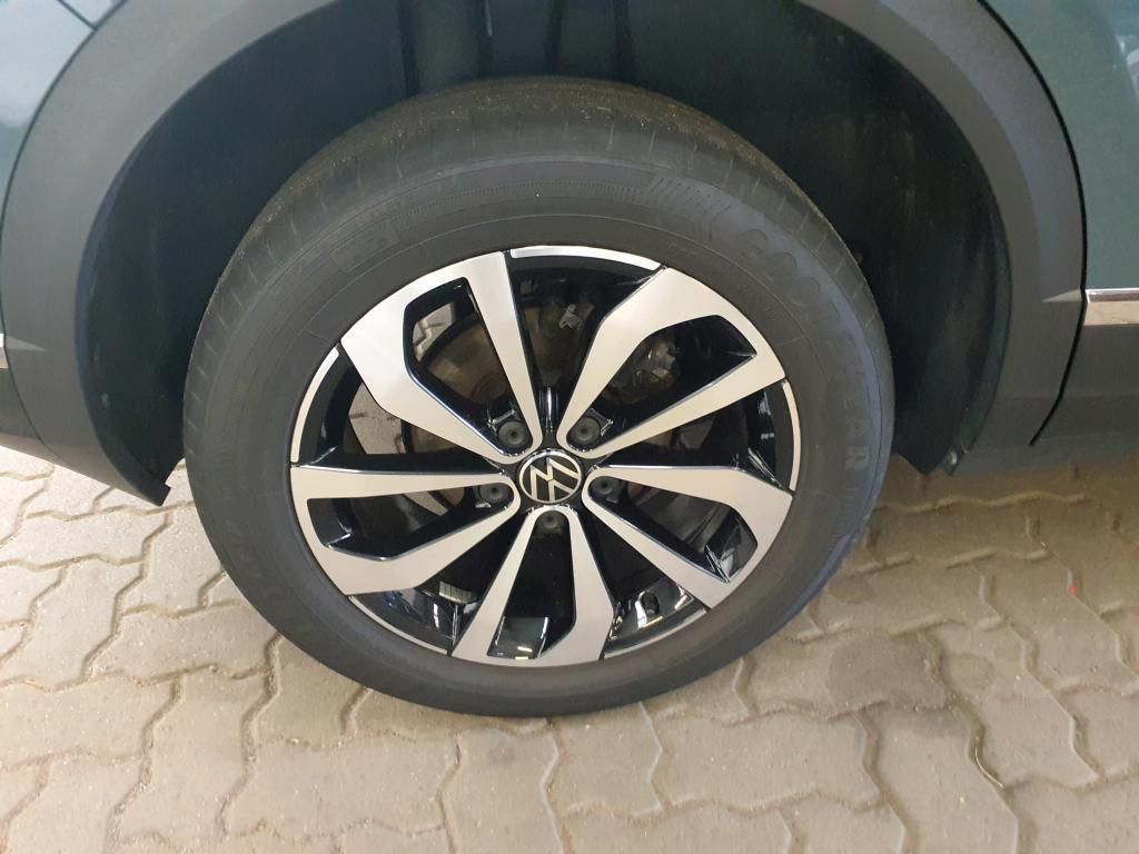 Volkswagen T-Roc Style 1.5 TSI - Samsaru's Car Outlet