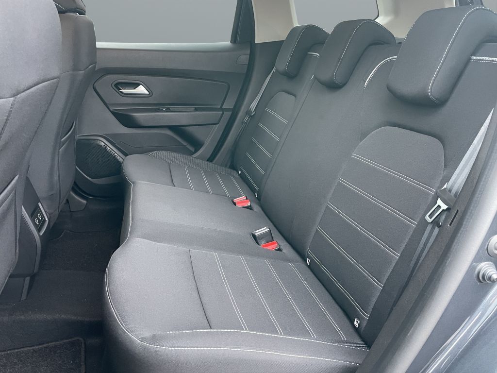 Dacia Duster TCe150 Prestige - Samsaru's Car Outlet