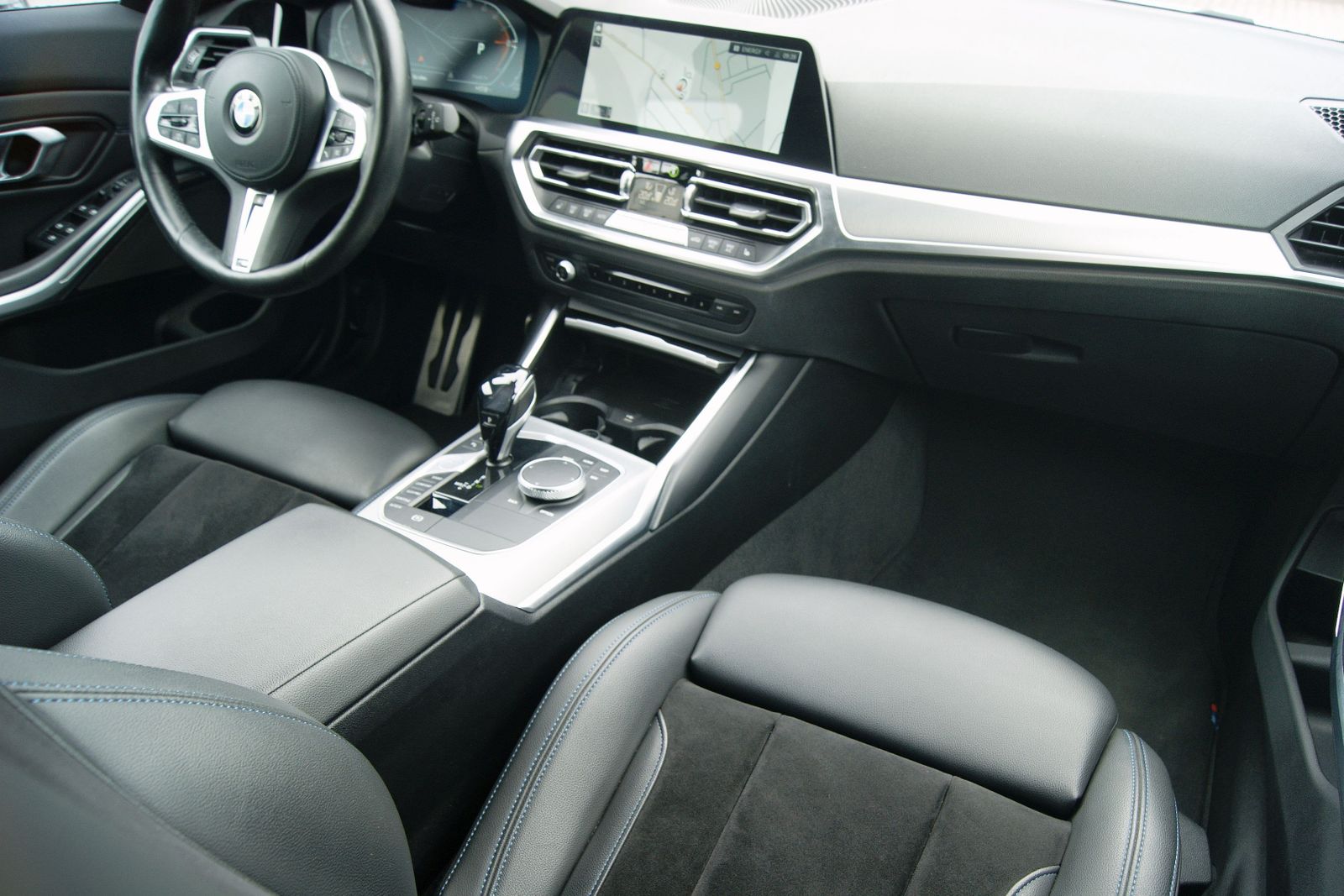 BMW 320d xDrive M Sport - Samsaru's Car Outlet