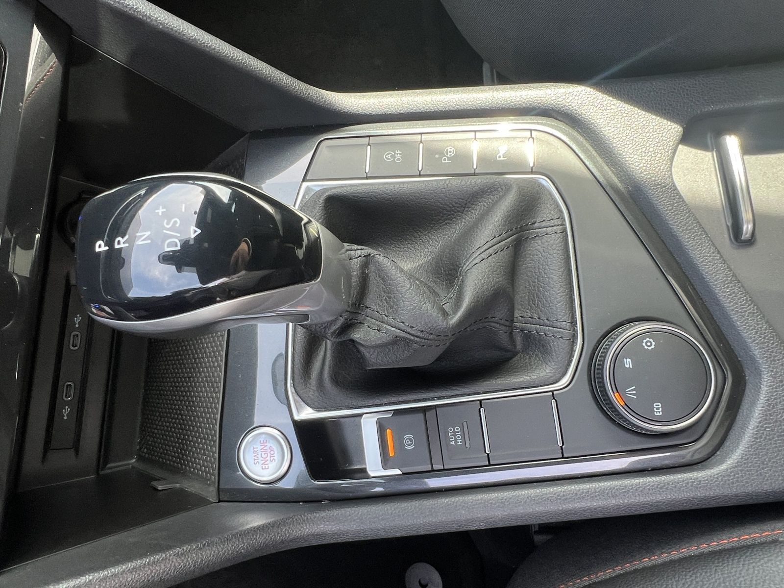 Seat Tarraco 1.5 TSI DSG FR LED NAVI KAMERA LM19 AHK