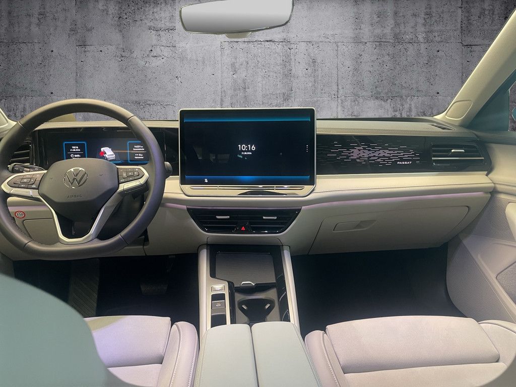 Volkswagen Passat Variant 1.5 eHybrid Elegance DSG Matrix