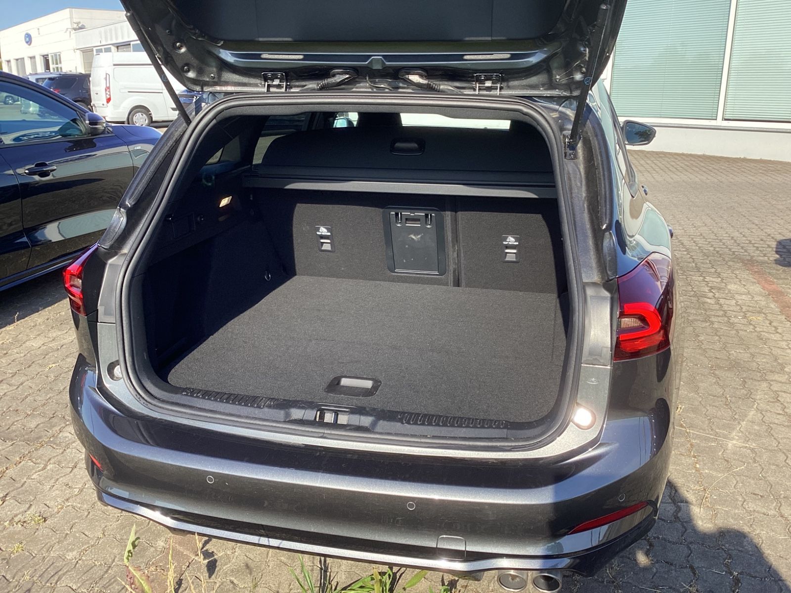 Ford Focus Turnier ST-Line X, AHK, GJR, TWA, RFK, WP