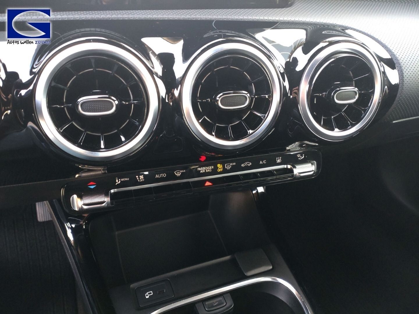 Mercedes-Benz A250 e Progressive - Samsaru's Car Outlet