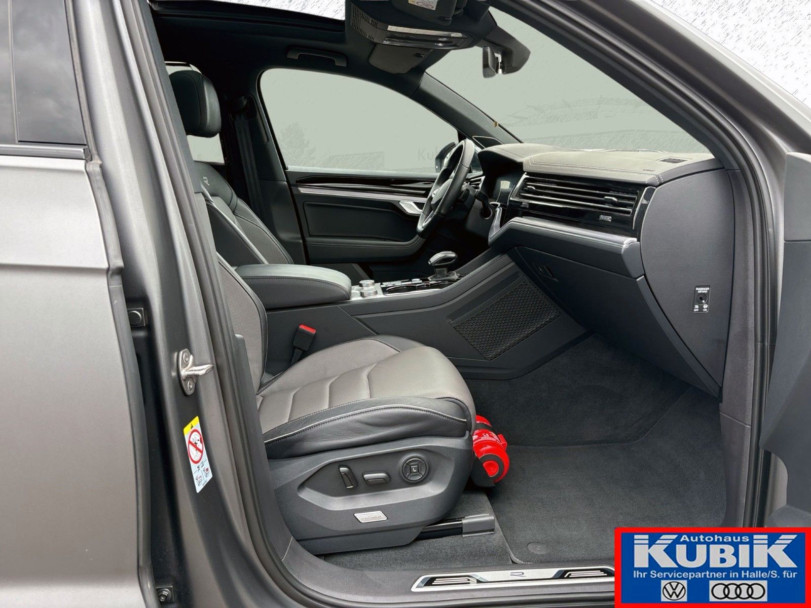 Volkswagen Touareg 3.0 TDI R-Line Black Style+Allradlenkung