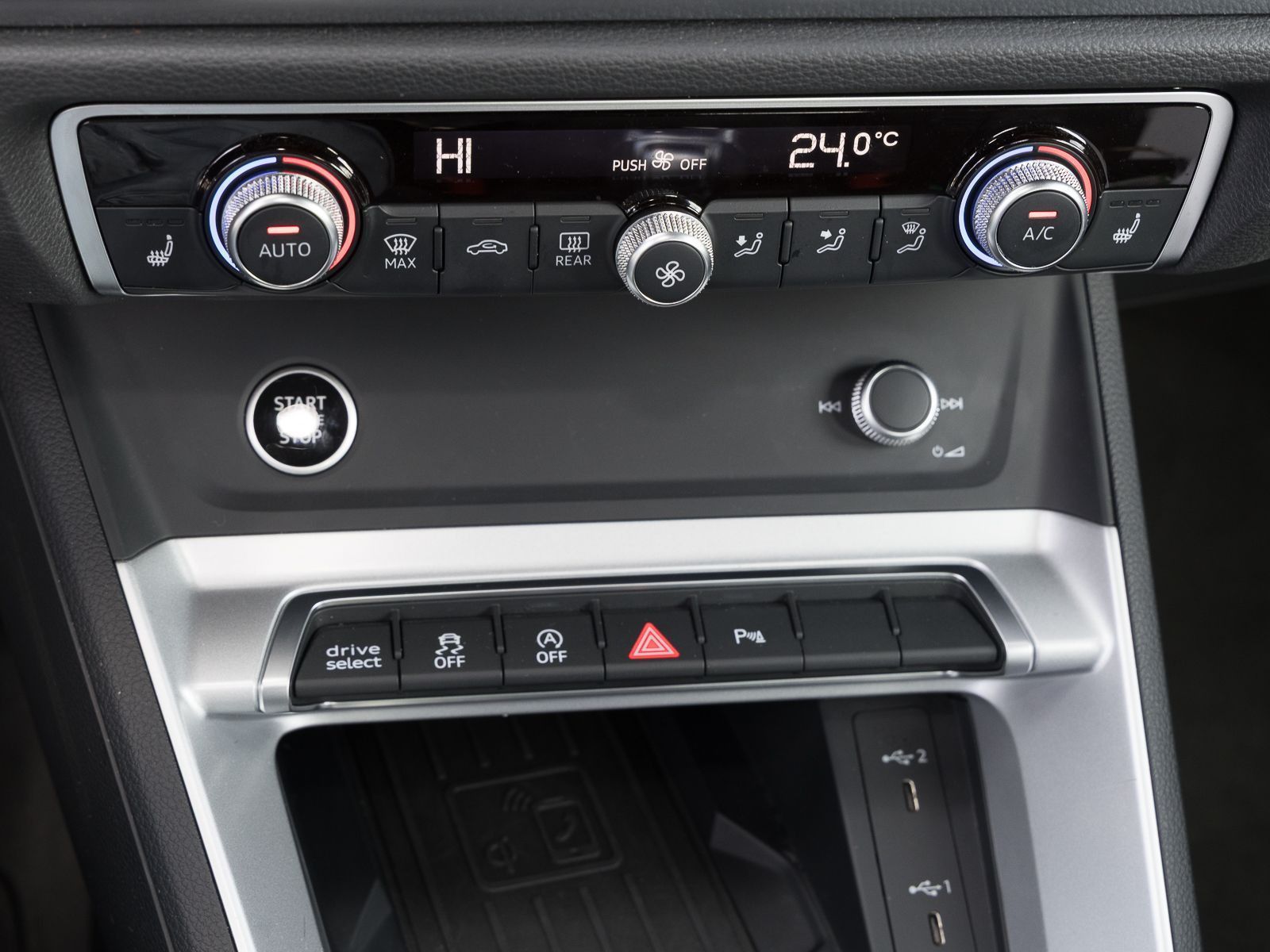 Audi Q3 40 TFSI Q ADVANCED - Samsaru's Car Outlet