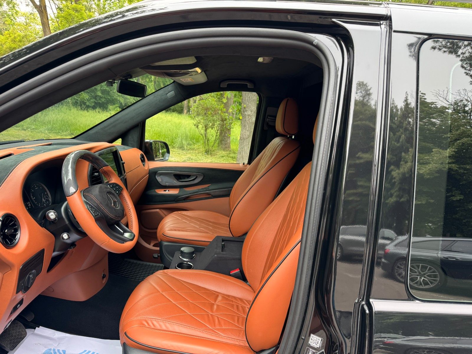 Mercedes-Benz V-Klass Maybach VIP - Samsaru's Car Outlet