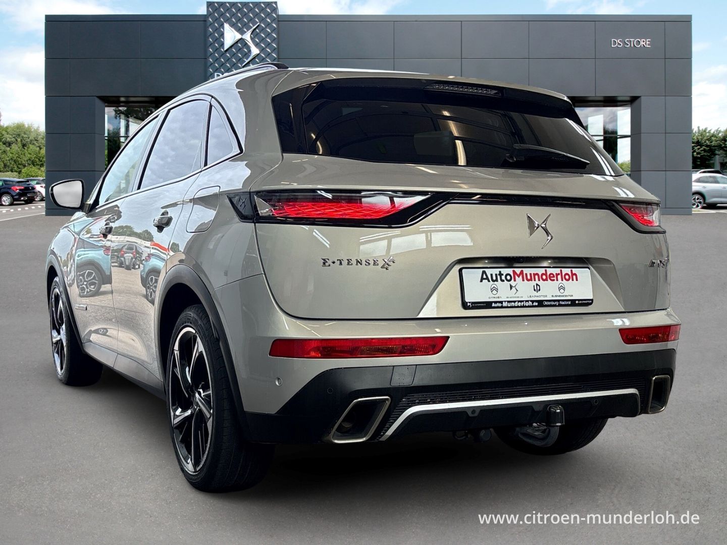 DS Automobiles DS7 E-Tense 4x4 Louvre Hybrid Autom. LEDER PANOR
