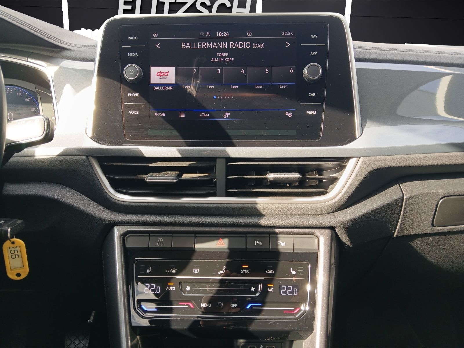 Volkswagen T-Roc TDI Style - Samsaru's Car Outlet
