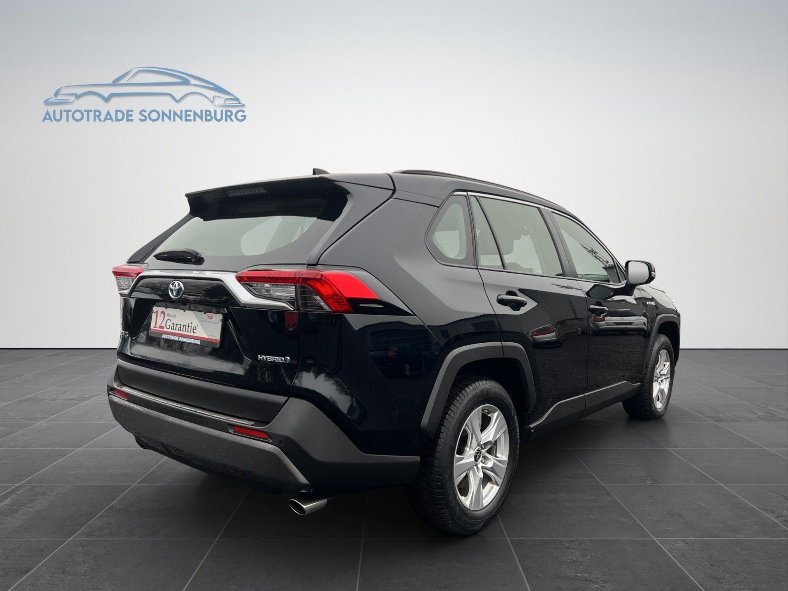 Toyota RAV 4 2.5 Hybrid 4x2 - Samsaru's Car Outlet