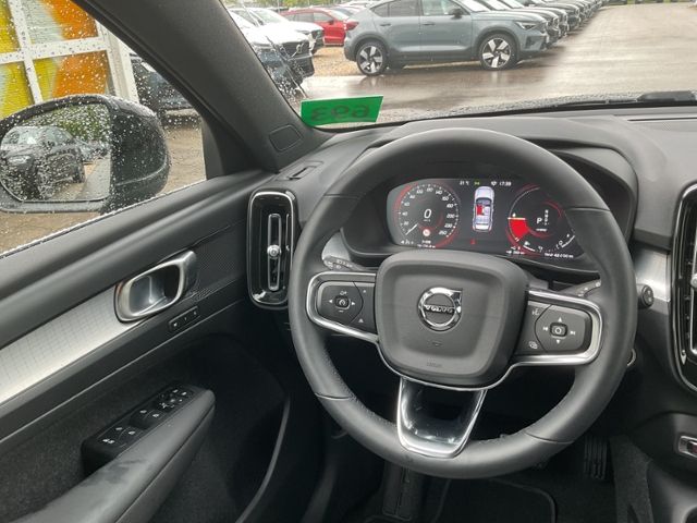 Volvo XC40 T4 Core Plug-In 2WD AHK 360° Navi Keyless