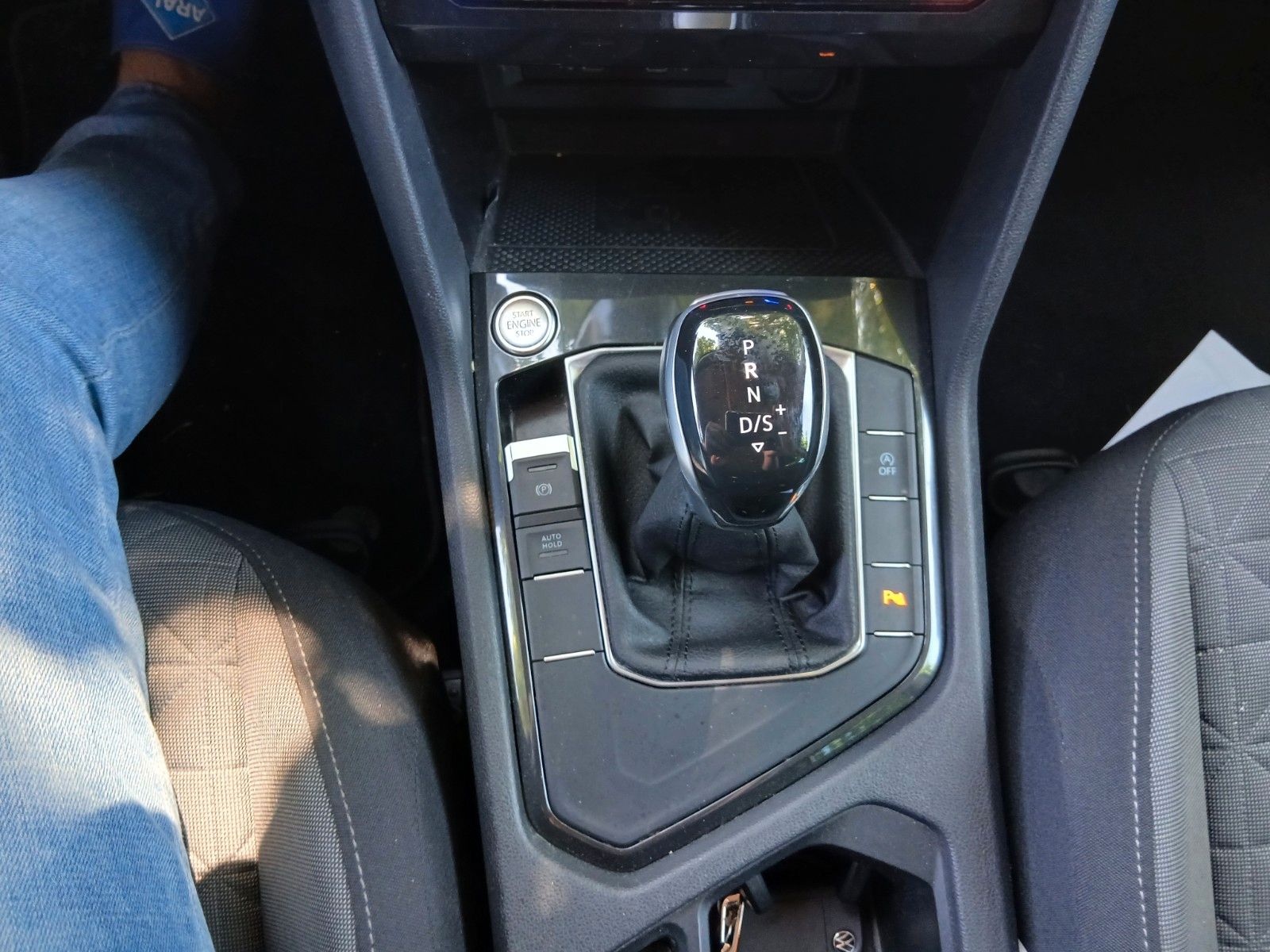 Volkswagen Tiguan Life - Samsaru's Car Outlet