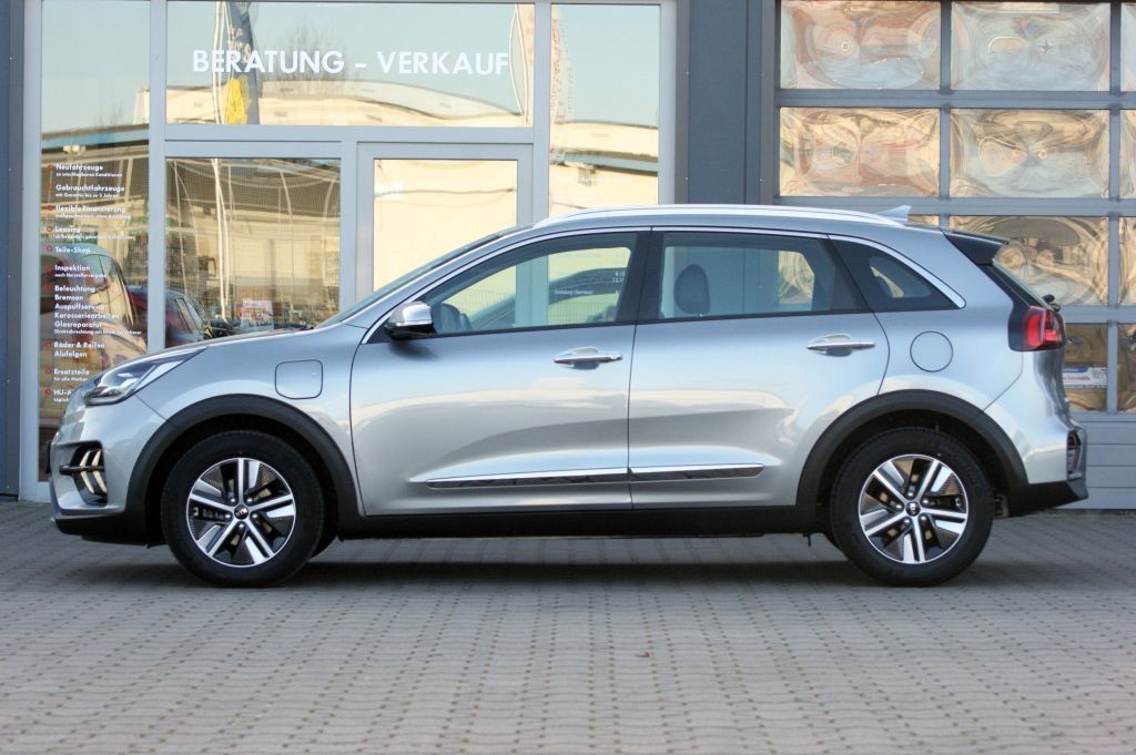 Kia Niro 1.6 GDI PHEV 2WD - Samsaru's Car Outlet