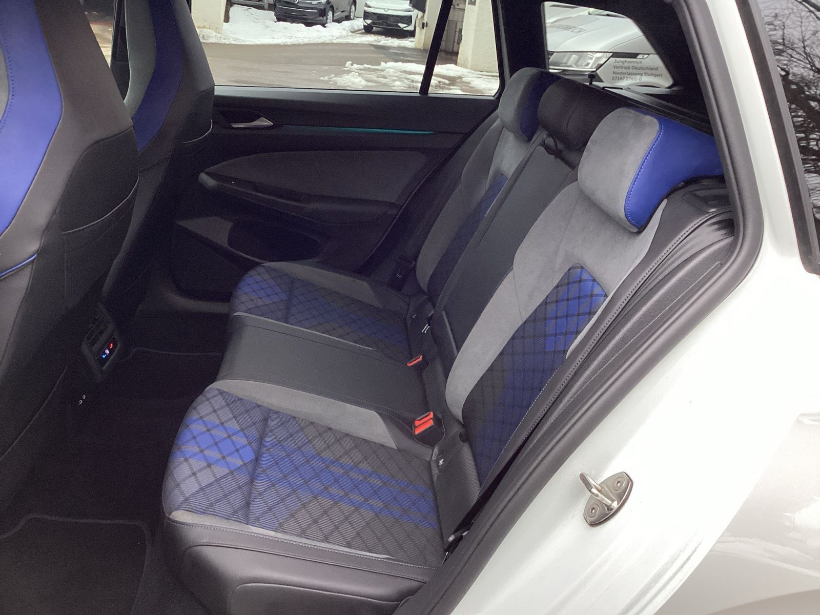 Volkswagen Golf VIII Variant R 4M DSG AHK LED Navi Kamera