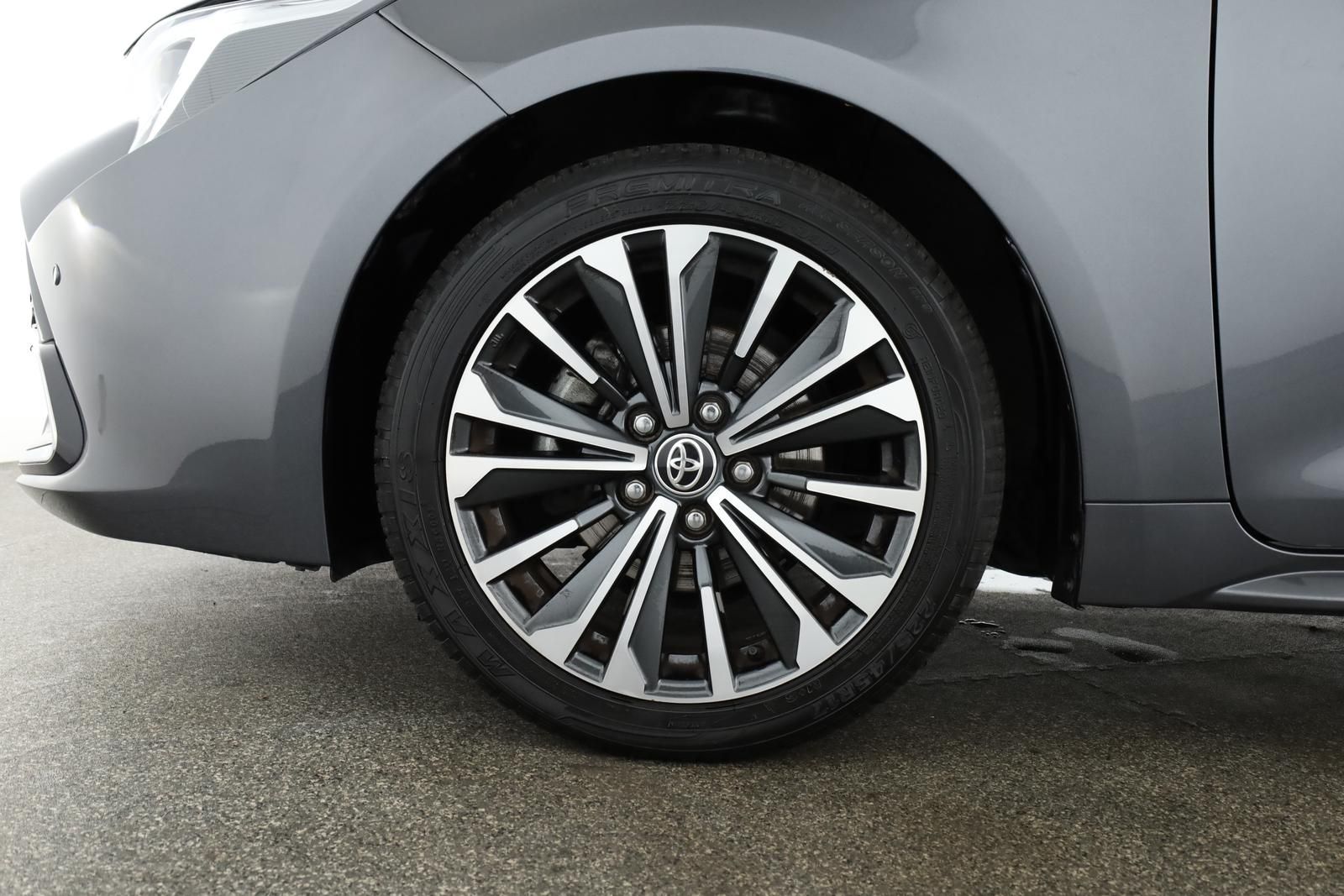 Toyota Corolla Touring Sports 1.8 CVT Team D Navi Kam