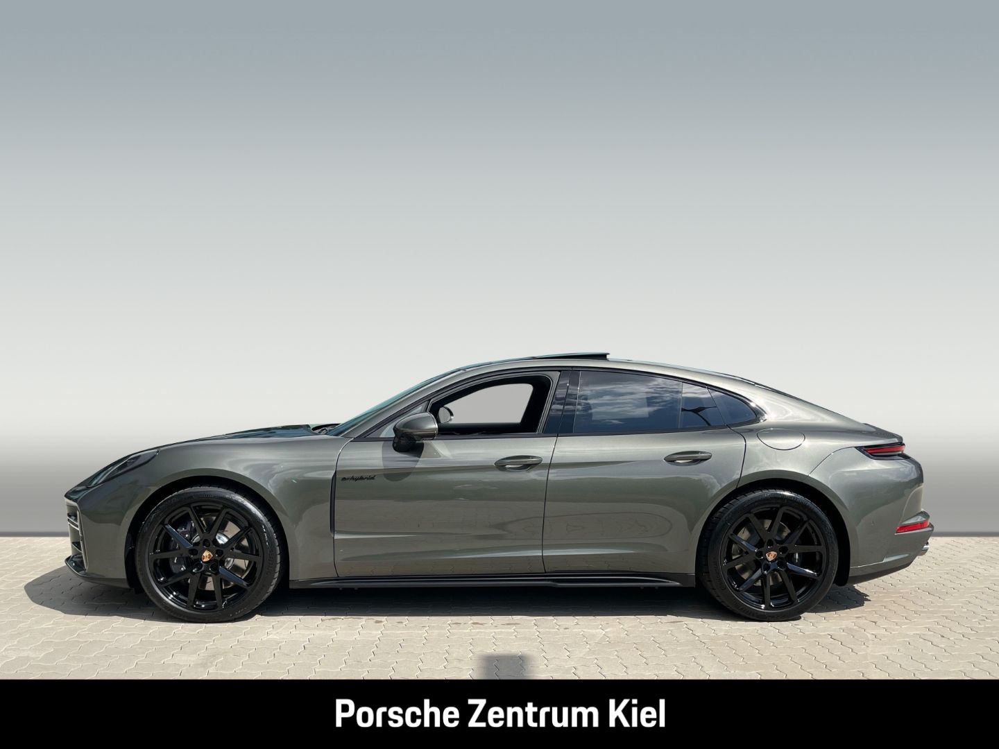 Porsche Panamera 4 E-Hybrid HA-Lenkung InnoDrive HUD