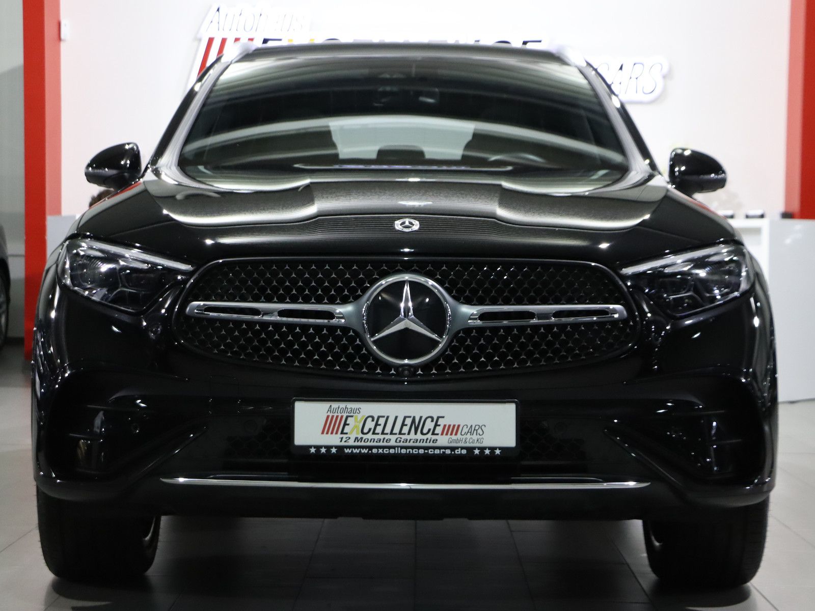 Mercedes-Benz GLC 300 de 4M AMG-LINE / PANORAMA / LASER / TOP