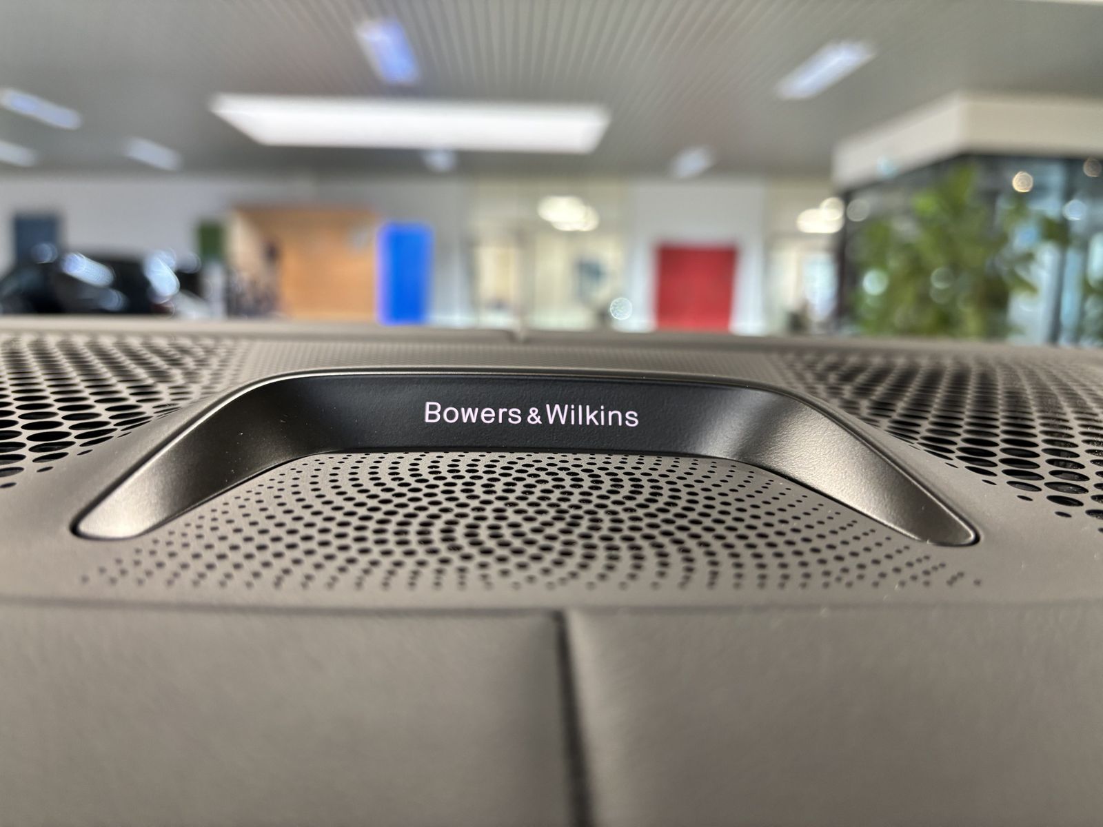 BMW X6 xDrive40d M SportPro B&W PANO HUD 360° AHK DA