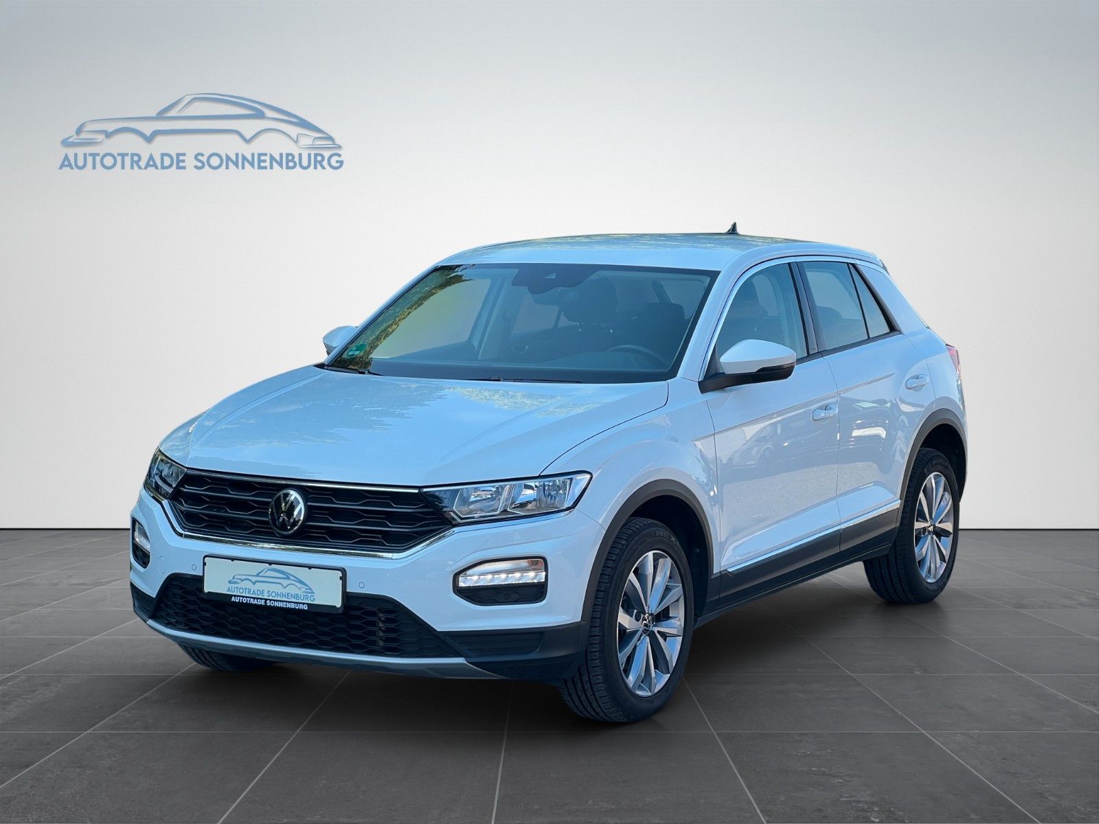 Volkswagen T-Roc Style - Samsaru's Car Outlet