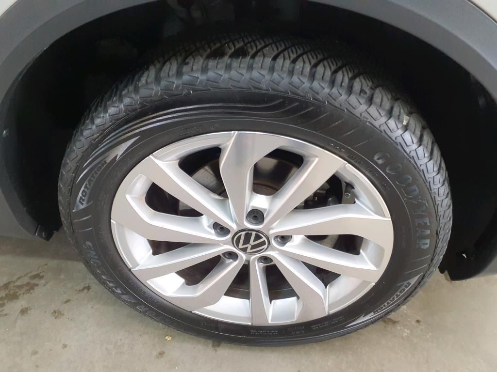 Volkswagen T-Roc Life 1.0 TSI - Samsaru's Car Outlet
