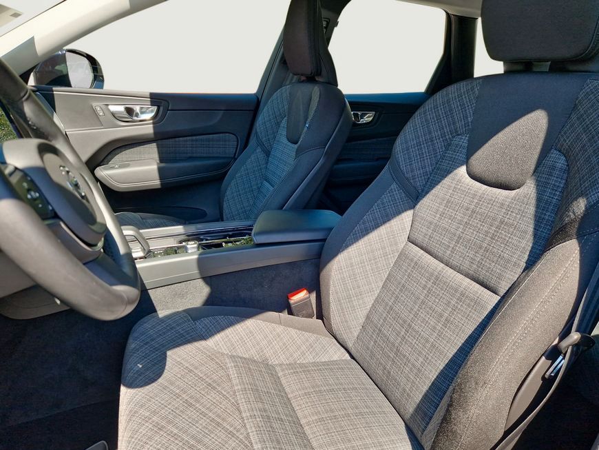 Volvo XC60 B5 B AWD Core