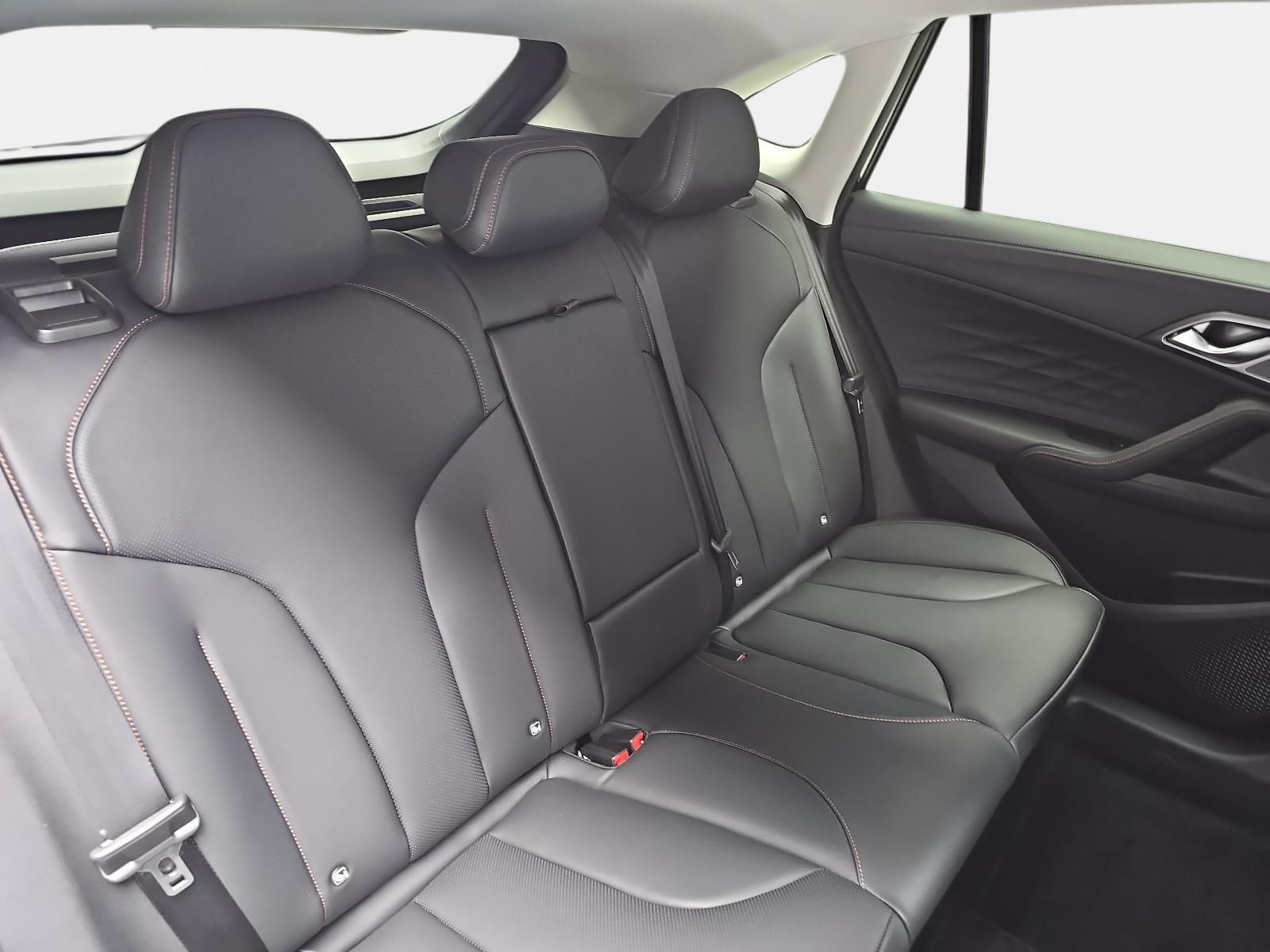 MG HS 1.5 PLUG-IN-HYBRID LUXURY LEDER 360-GRAD-KAME