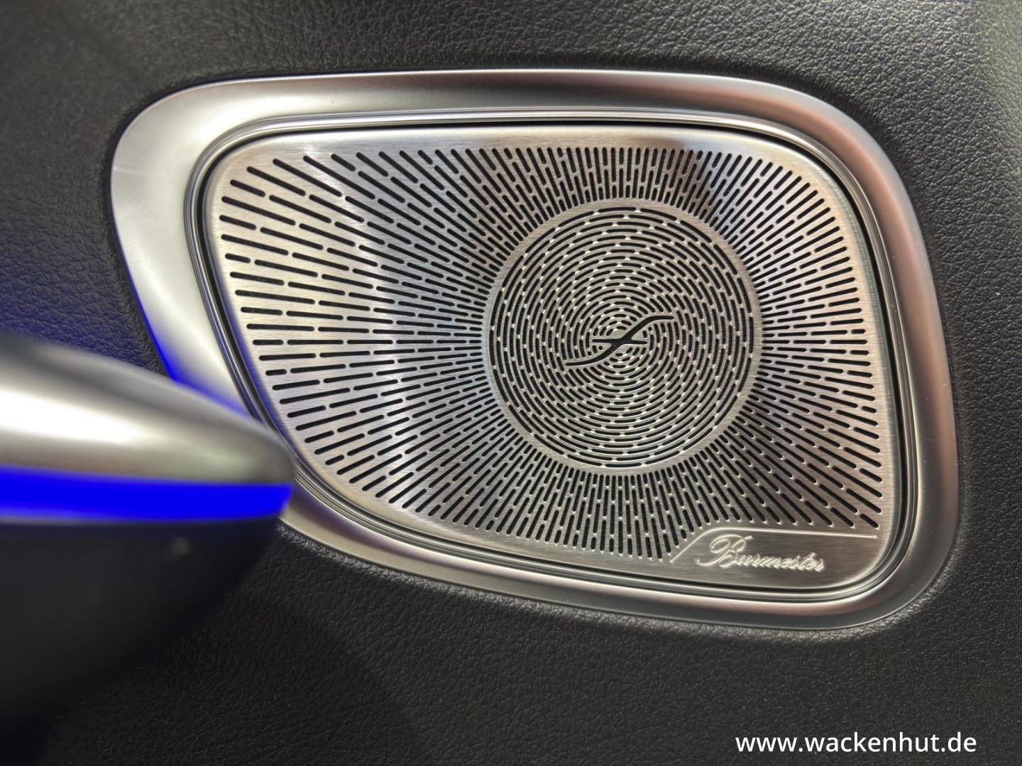 Mercedes-Benz GLC 300 d 4M EDITION AMG LINE NIGHT+AHK+PANO+DIS