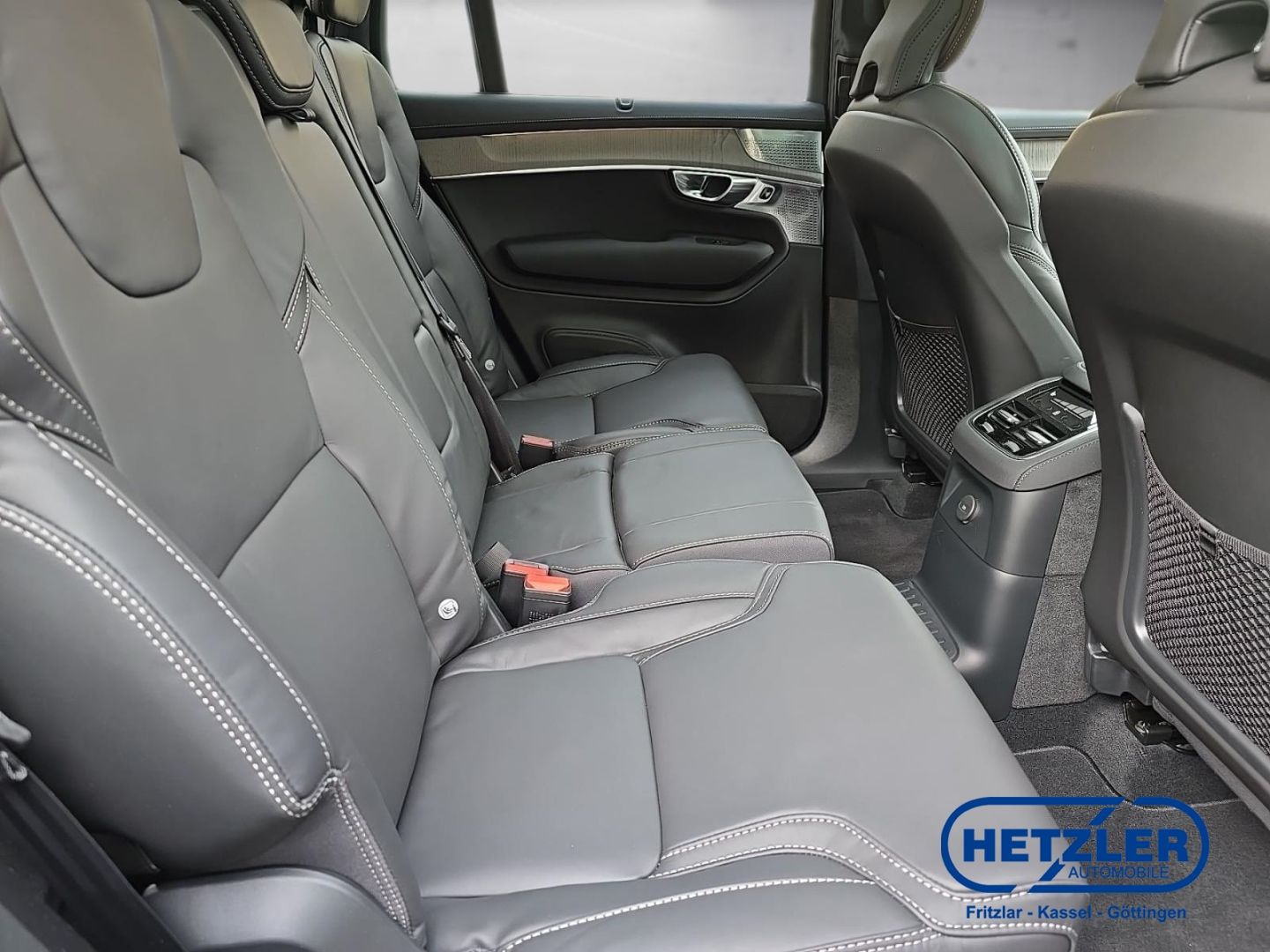 Volvo XC90 Ultra Dark Recharge Plug-In Hybrid AWD T8 T