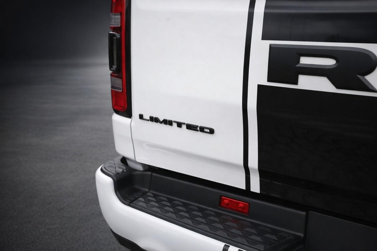 Dodge RAM 1500 4x4 CREW CAB*LIMITED*RED EDITION*LUFT*