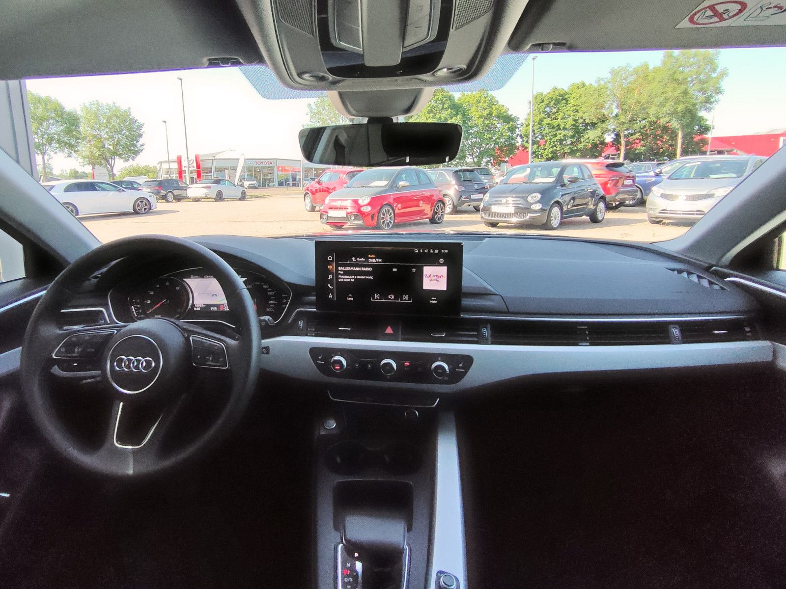 Audi A4 Avant 35 TFSI S line - Samsaru's Car Outlet