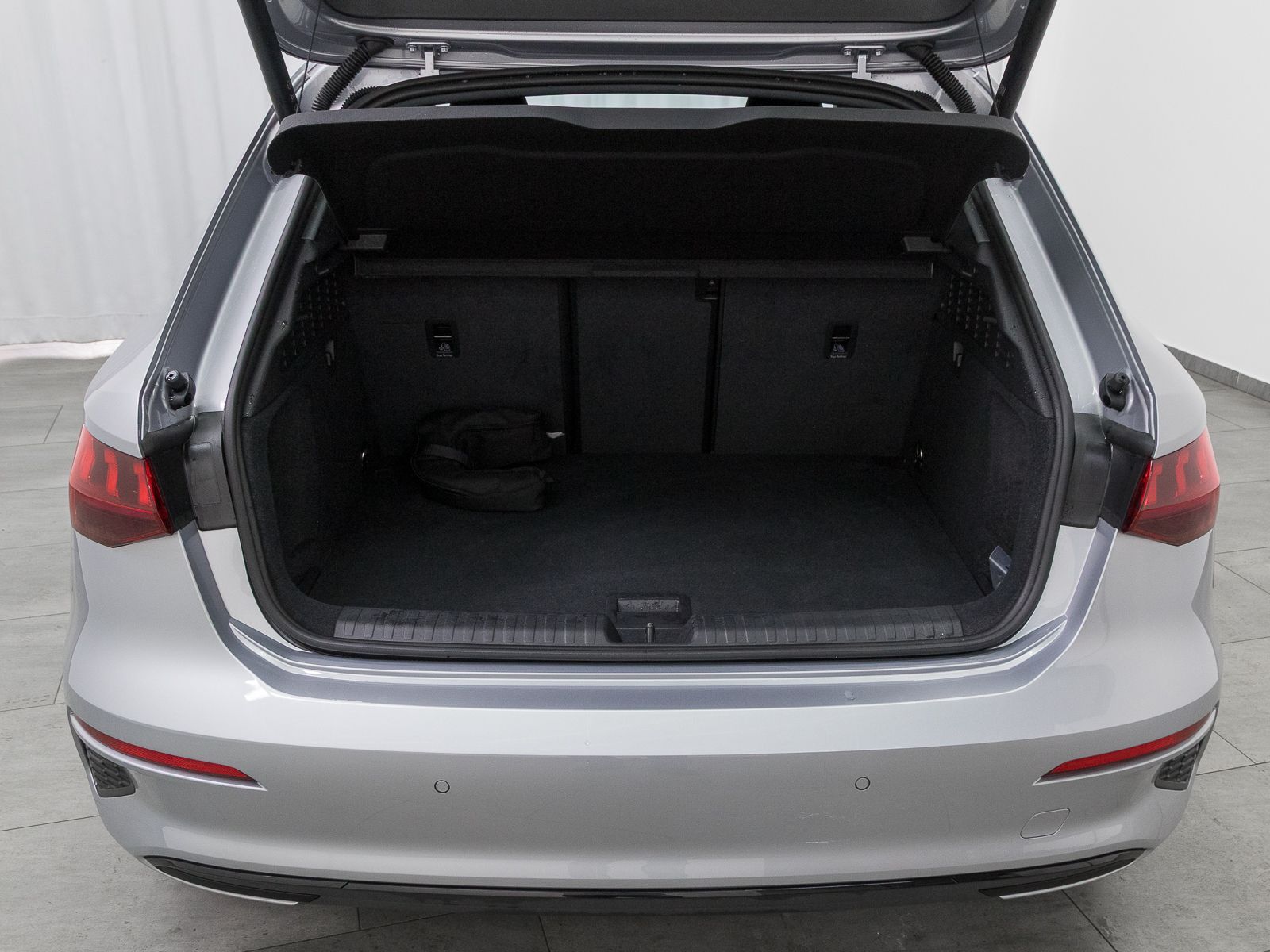 Audi A3 Sportback 40 TFSIe ADVANCED - Samsaru's Car Outlet