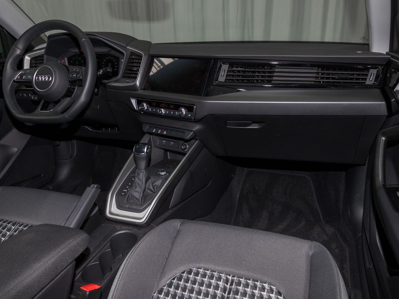 Audi A1 Sportback 30 TFSI S LINE - Samsaru's Car Outlet