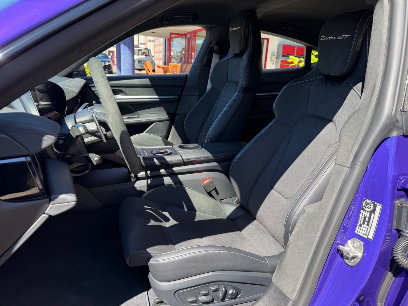 Porsche TAYCAN TURBO GT MIT WEISSACH PAKET