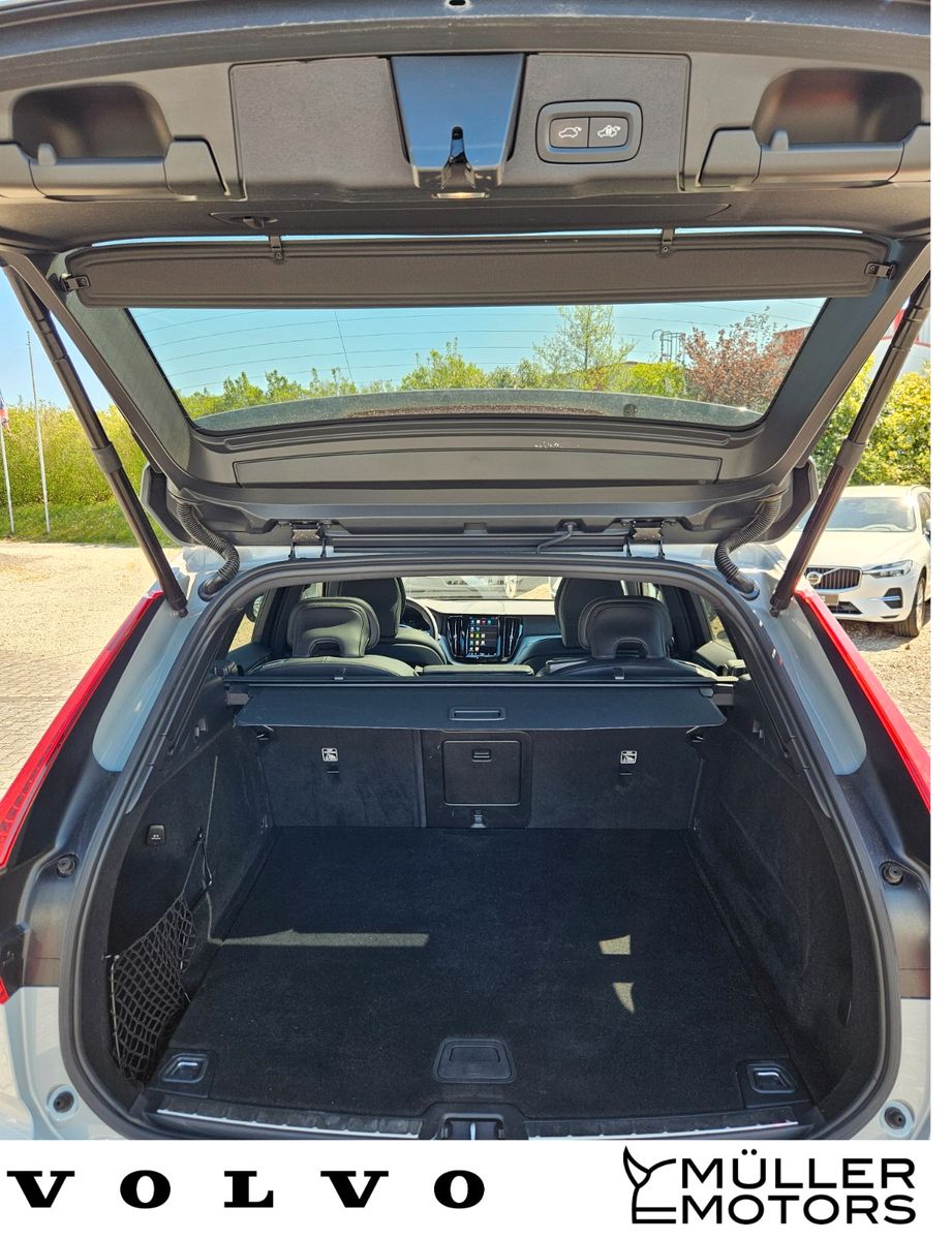Volvo XC 60 Plus Dark AWD