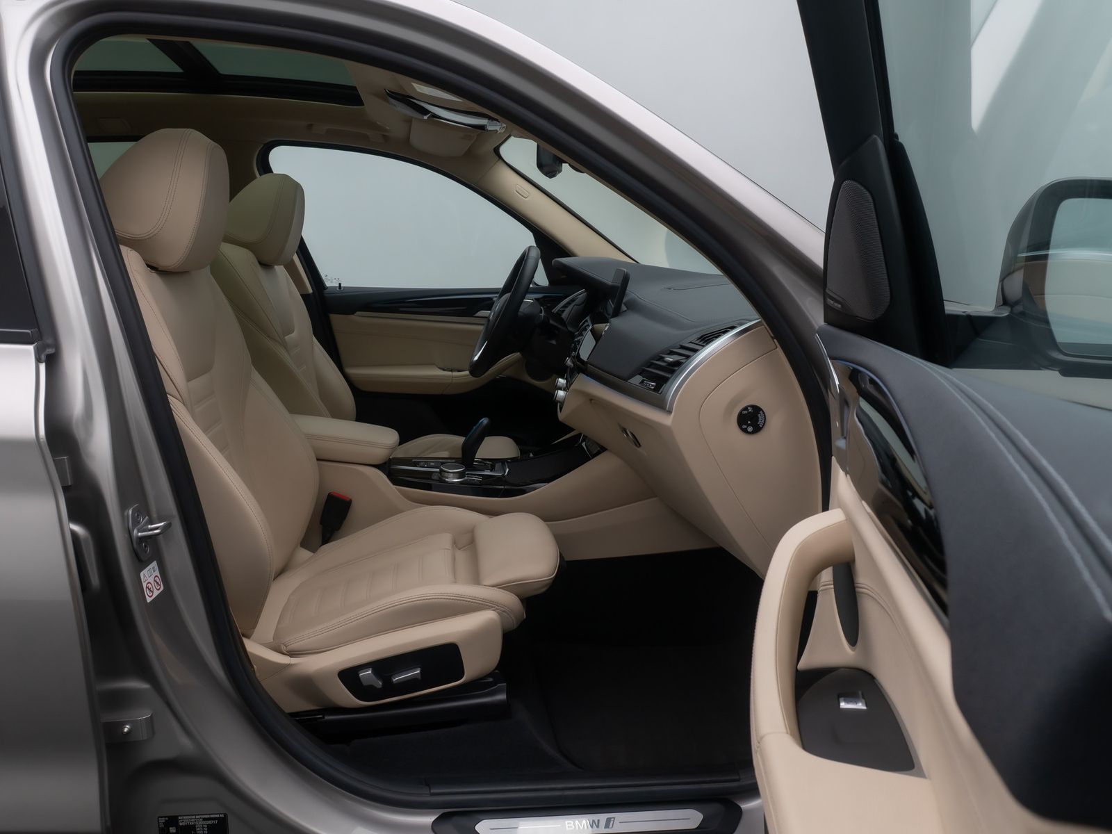 BMW iX3 IMPRESSIVE DAB 360°HUD Panorama H/K 20Zoll