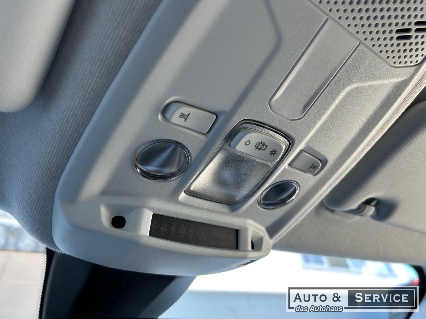 Opel Mokka Elegance - Samsaru's Car Outlet