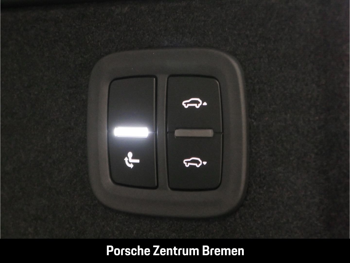 Porsche Macan 4S Sportpaket - Samsaru's Car Outlet