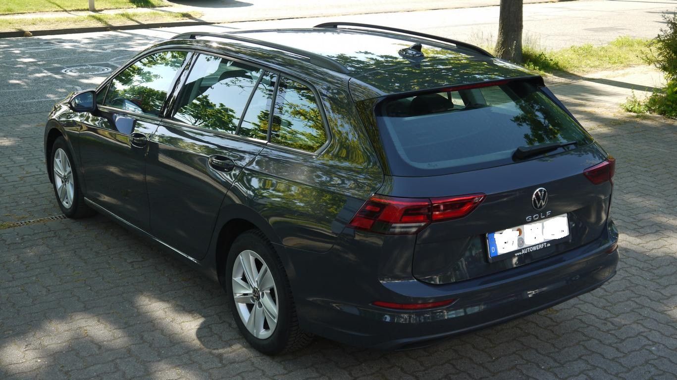 Volkswagen Golf VIII Variant Life - Samsaru's Car Outlet