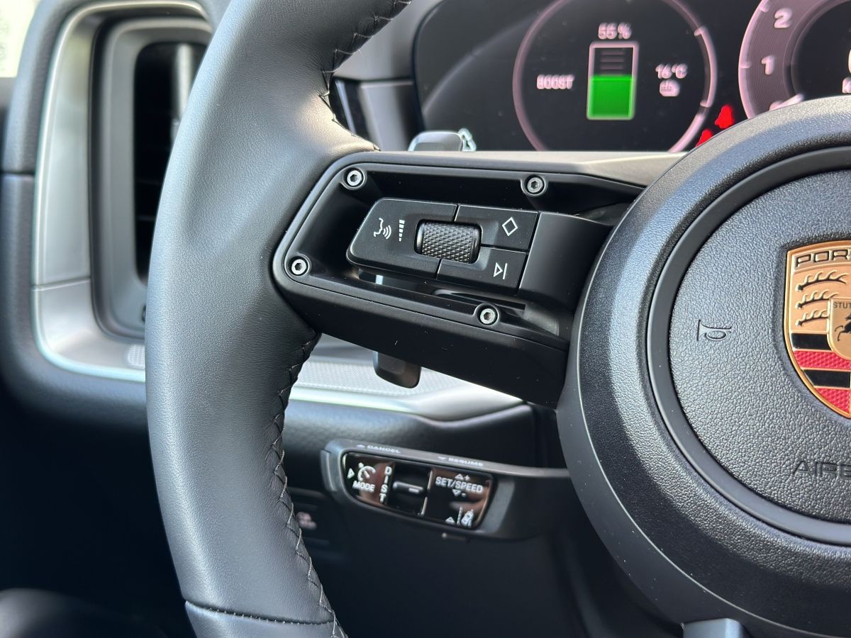 Porsche Cayenne E-Hybrid | Panorama | AHK | Luftfederung