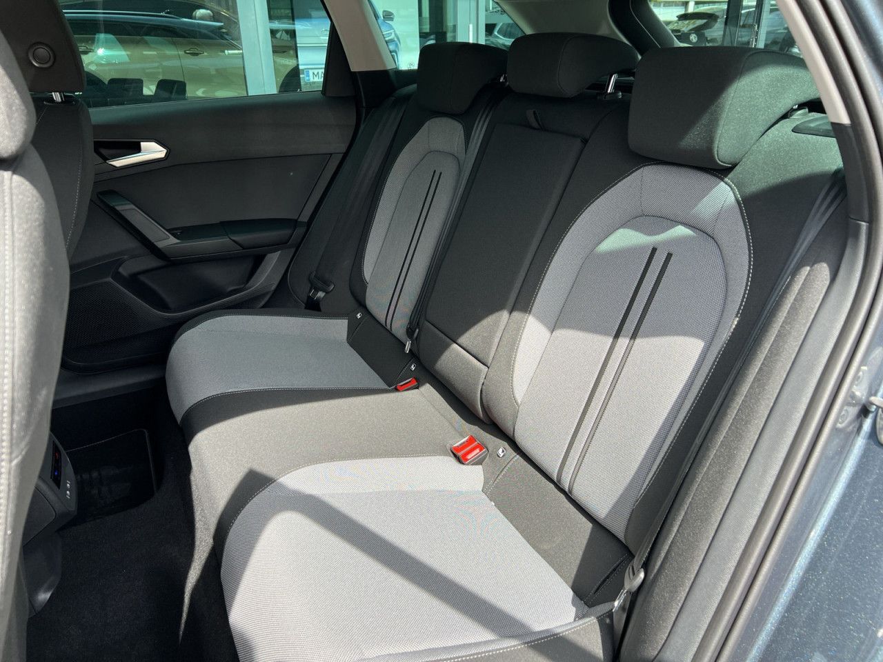 Seat Leon Sportstourer Road Edition 1.5 eTSI 110 kW (