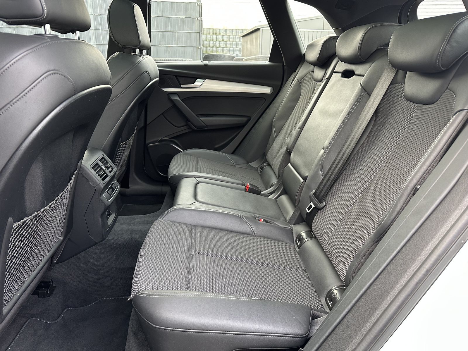 Audi Q5 55 TFSIe Qu S-Line NAV+LED+AHK+VCOCK+PANO+SHZ
