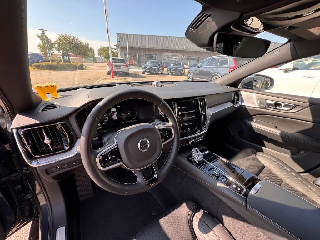 Volvo V60 Inscription Plug-In Hybrid AWD T6 Twin Engin