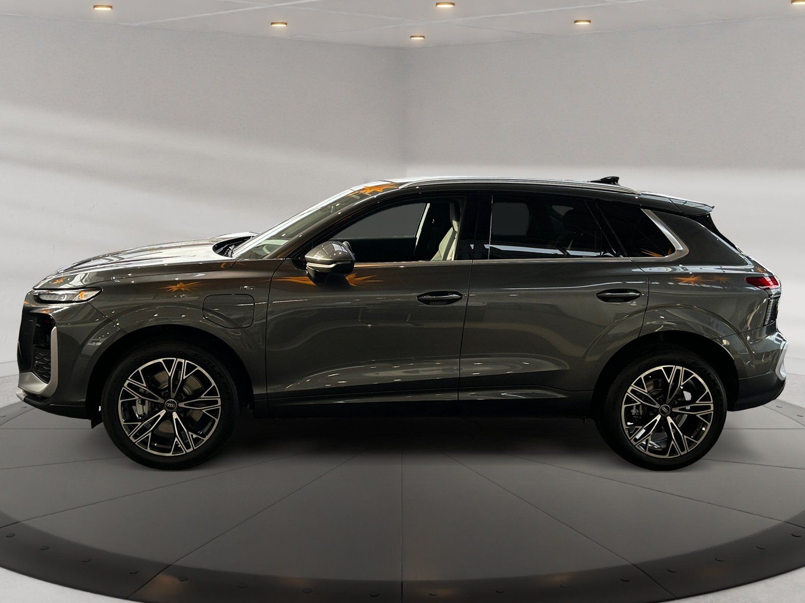 Audi Q3 SUV e-hybrid 200 kW S tronic S Line,Kam.,ACC