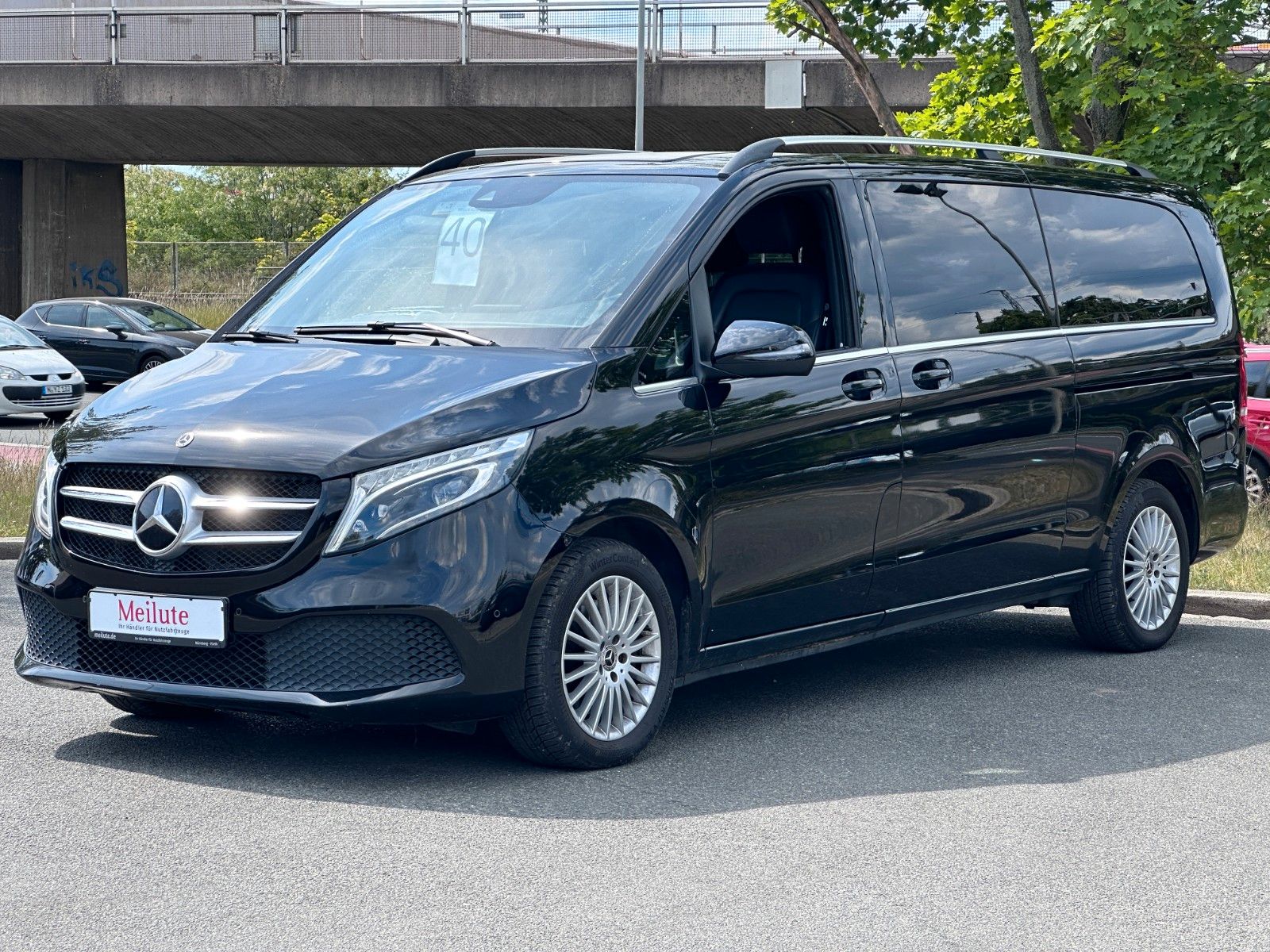 Mercedes-Benz V 250 - Samsaru's Car Outlet