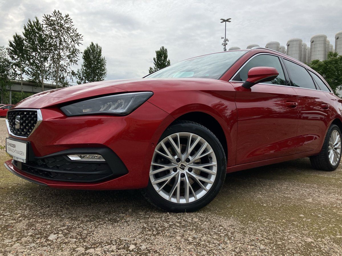 Seat Leon SPORTSTOURER XCELLENCE 1.5 eTSI DSG PANO