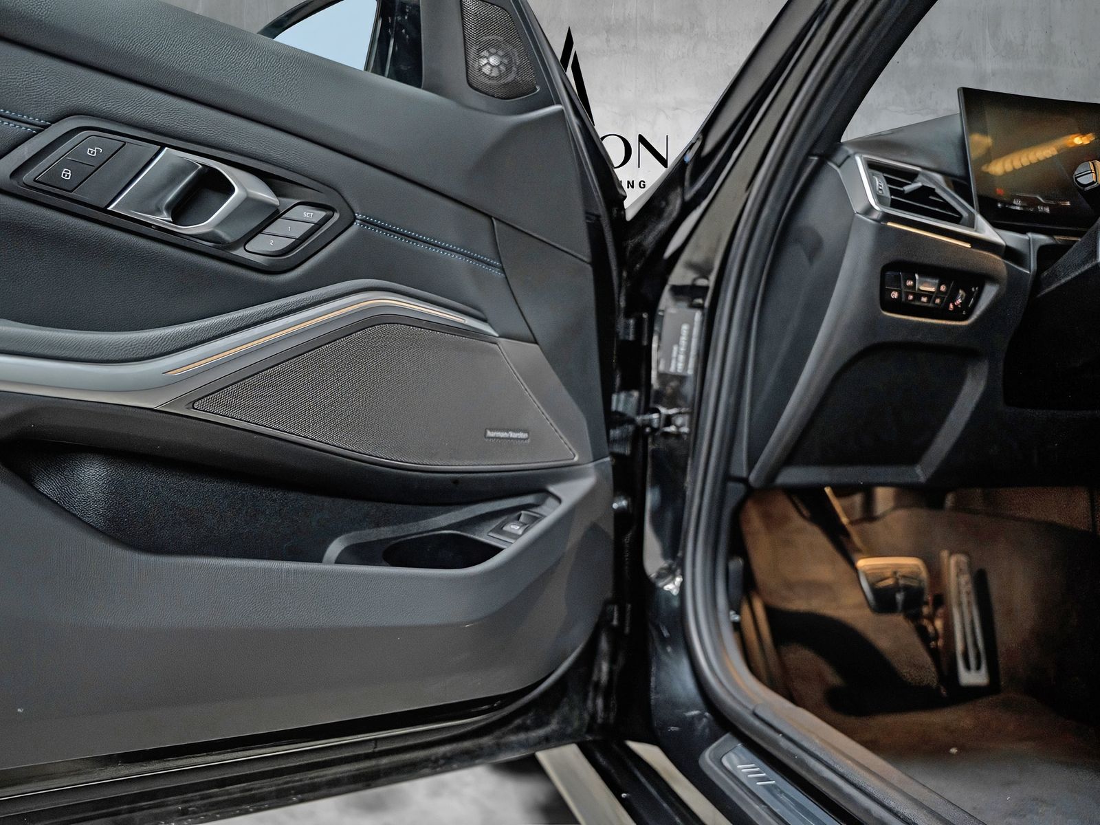 BMW 320 d xDrive M Sport - Samsaru's Car Outlet