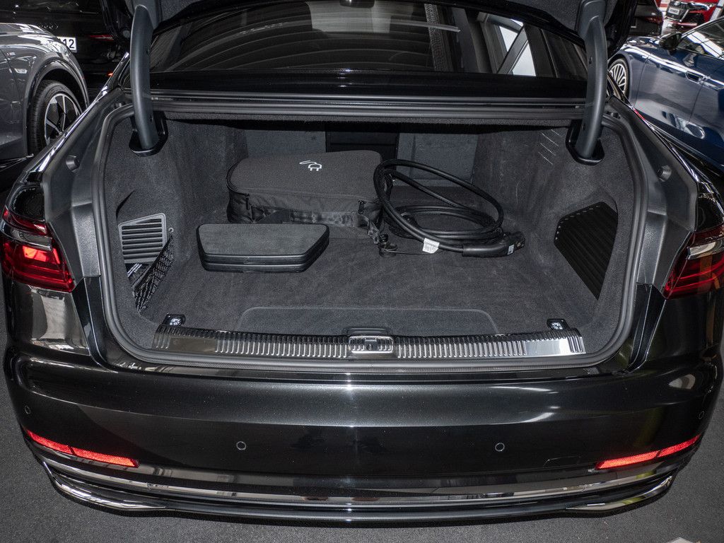 Audi A8 60 TFSI e L quattro - Samsaru's Car Outlet