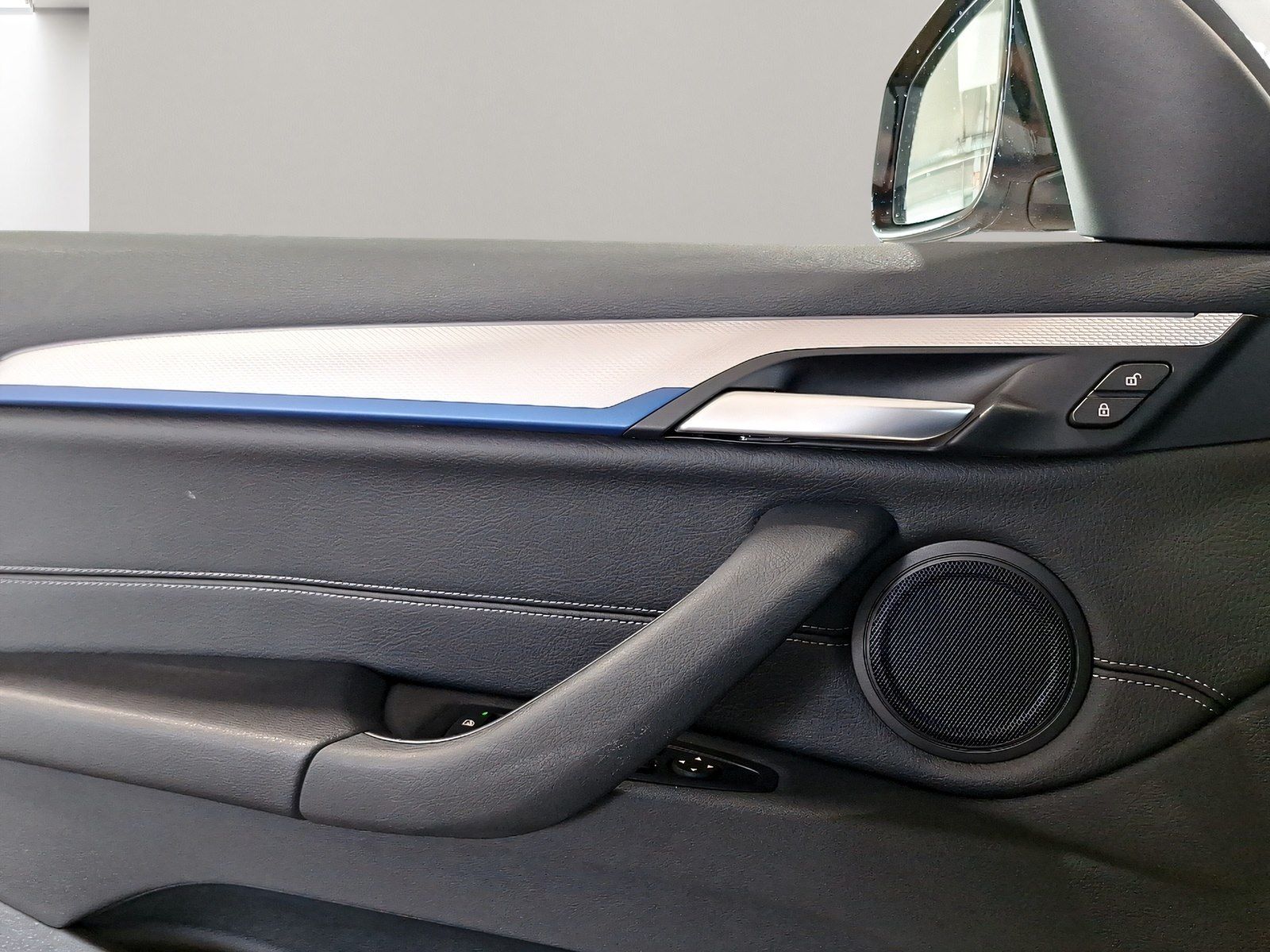 BMW X1 xDrive25e M Sport - Samsaru's Car Outlet