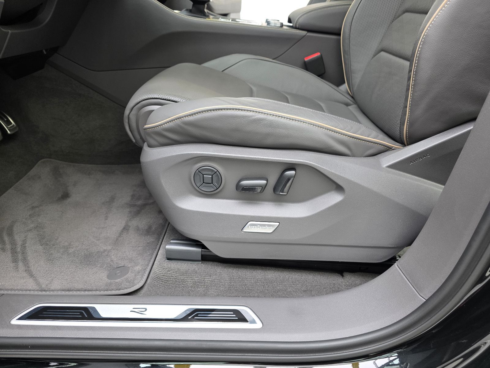 Volkswagen Touareg 4Motion R-Line Panorama Allradlenkung